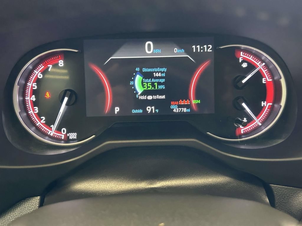 Used 2024 Toyota RAV4 XLE Premium FWD image 27