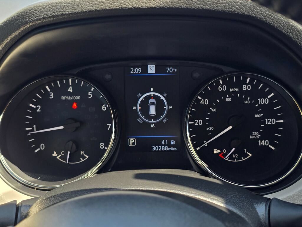 Used 2022 Nissan Rogue Sport SL AWD/4WD image 26