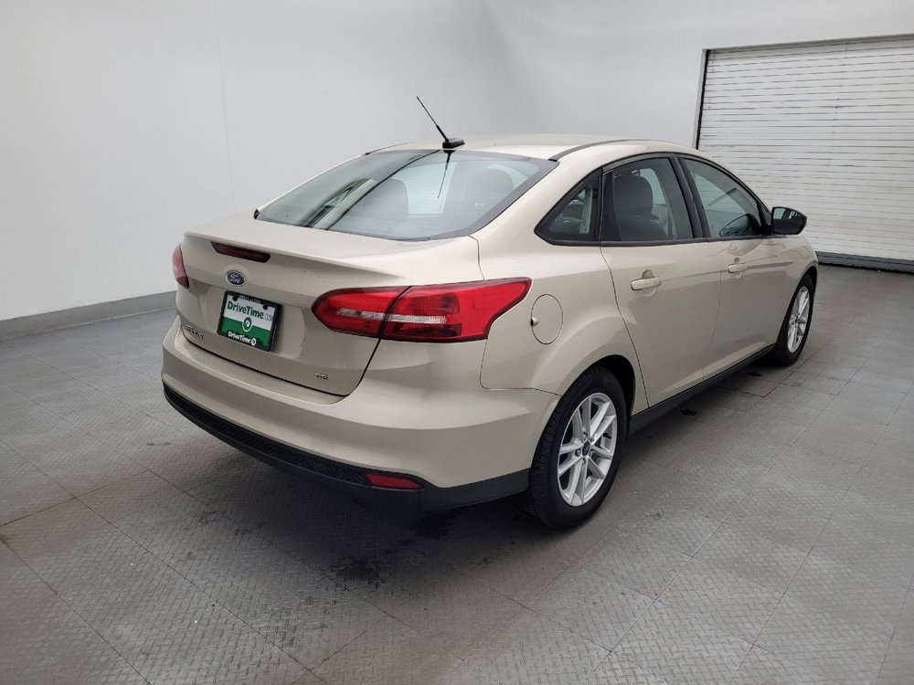 Used 2017 Ford Focus SE image 9
