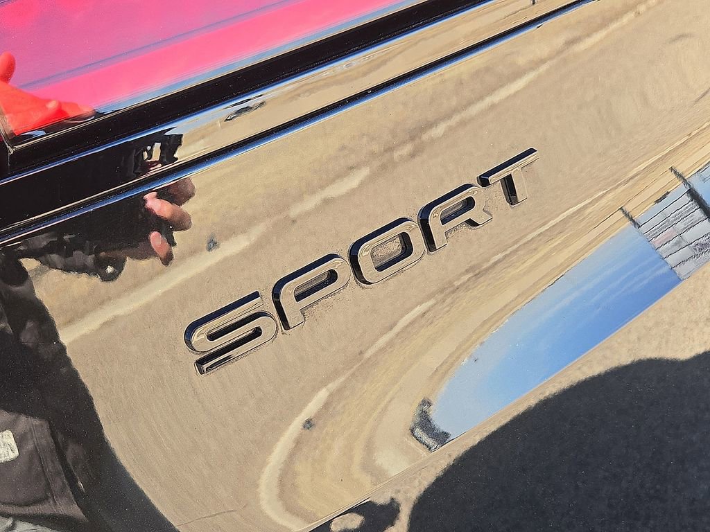 Used 2024 Land Rover Range Rover Sport Dynamic SE image 11