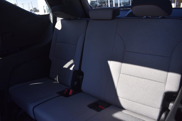 New 2026 Chevrolet Traverse LT w/ Sun and Wheel Package image 16