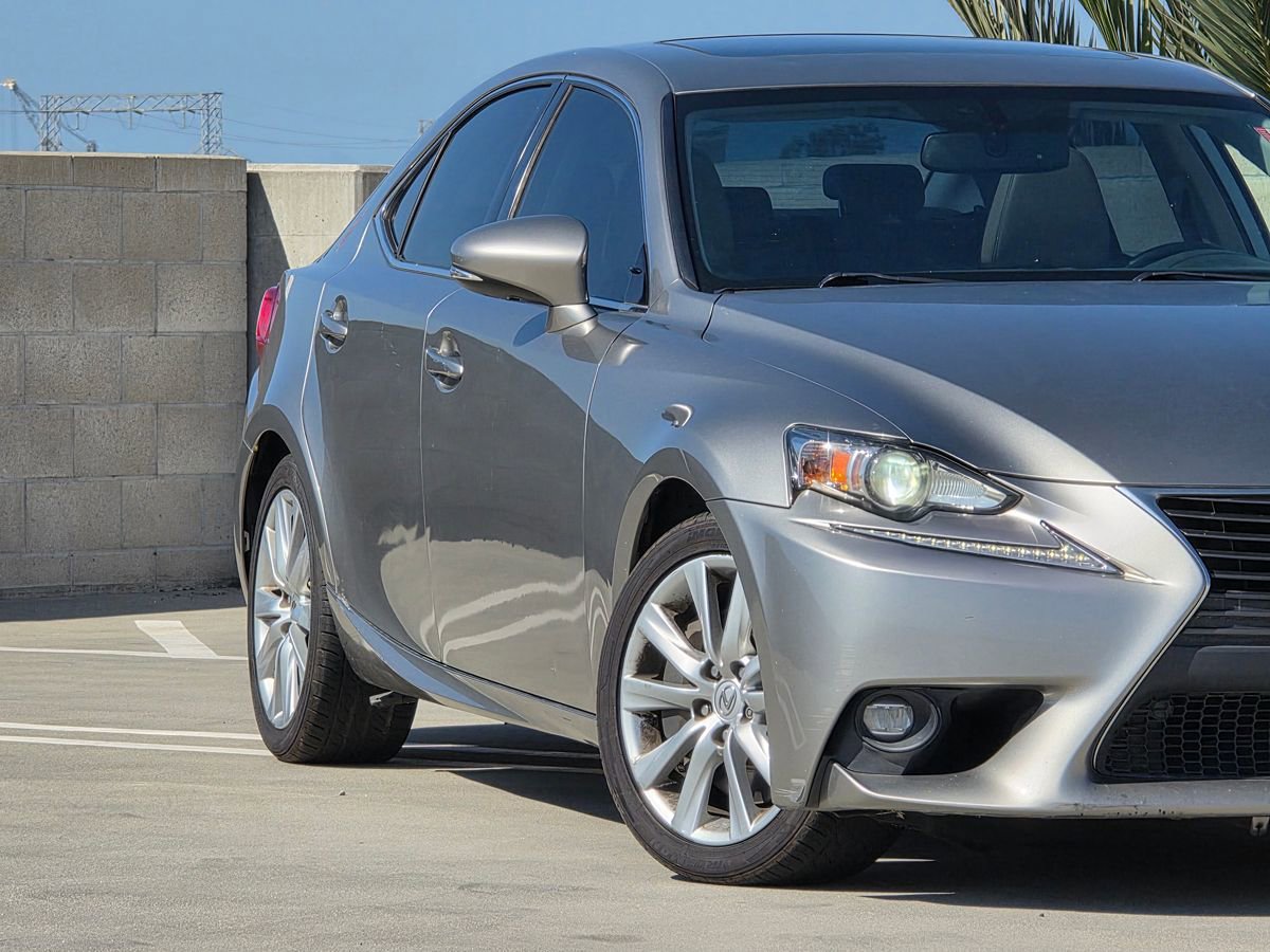 Used 2016 Lexus IS 200t RWD image 2