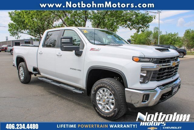 Used 2024 Chevrolet Silverado 3500 LT w/ Convenience Package AWD/4WD image 6