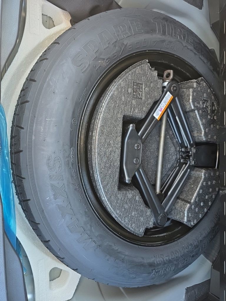 Used 2025 Toyota RAV4 LE image 14