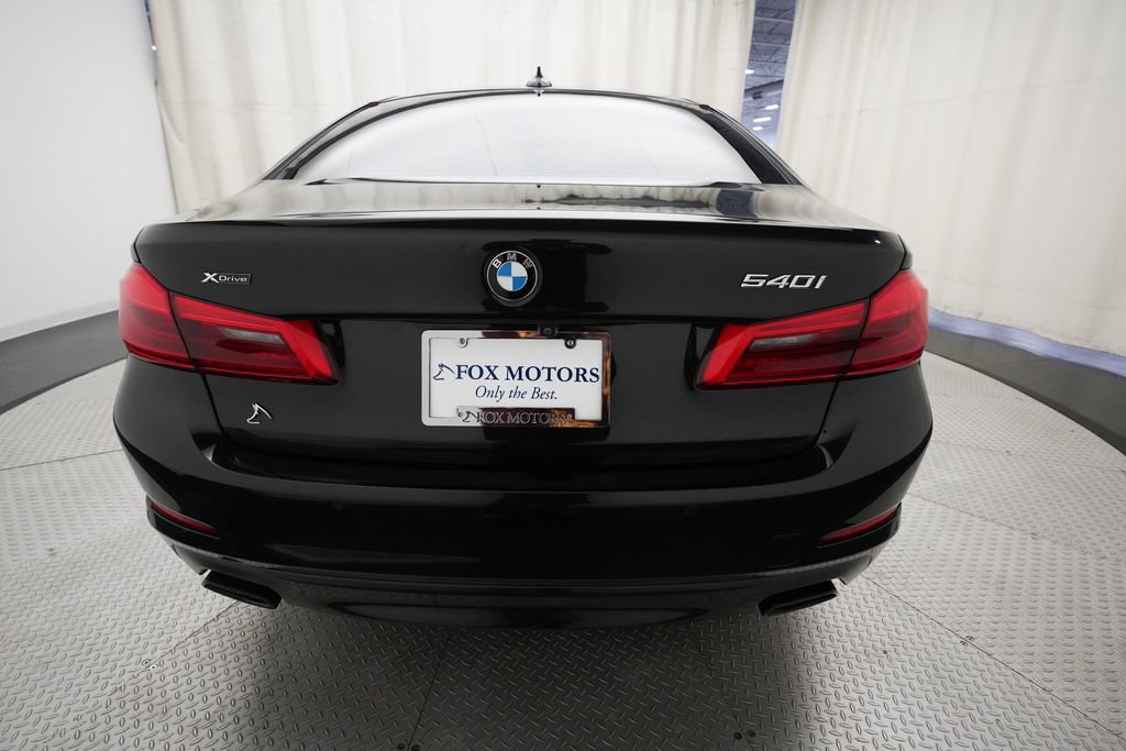 Used 2018 BMW 540i xDrive image 26