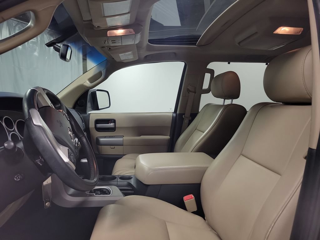 Used 2016 Toyota Sequoia Limited w/ Safety & Convenience Package AWD/4WD image 15