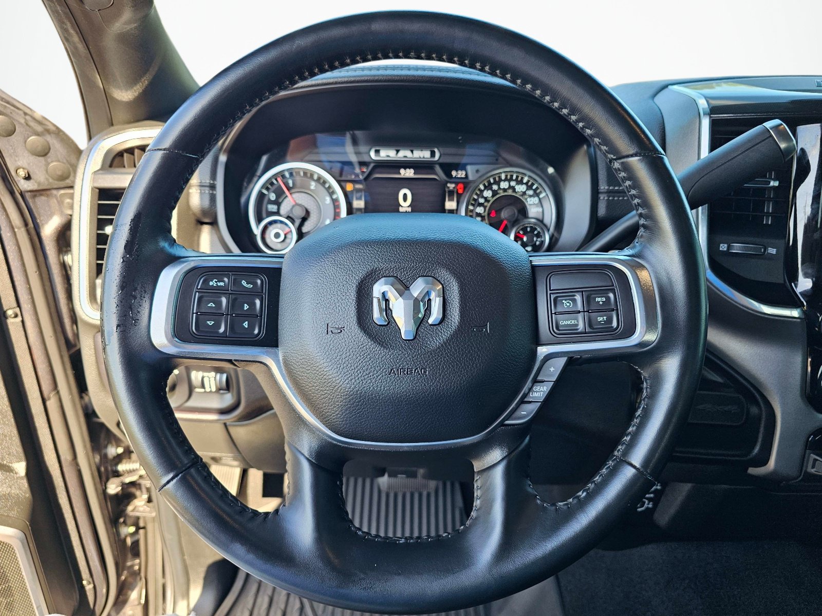 Used 2022 RAM 3500 Laramie w/ Night Edition AWD/4WD image 22