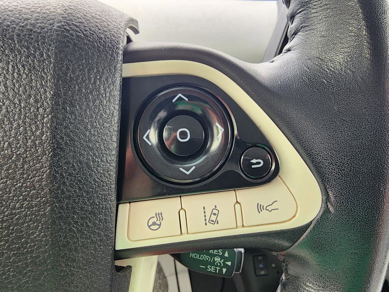 Used 2018 Toyota Prius Prime Advanced FWD image 20