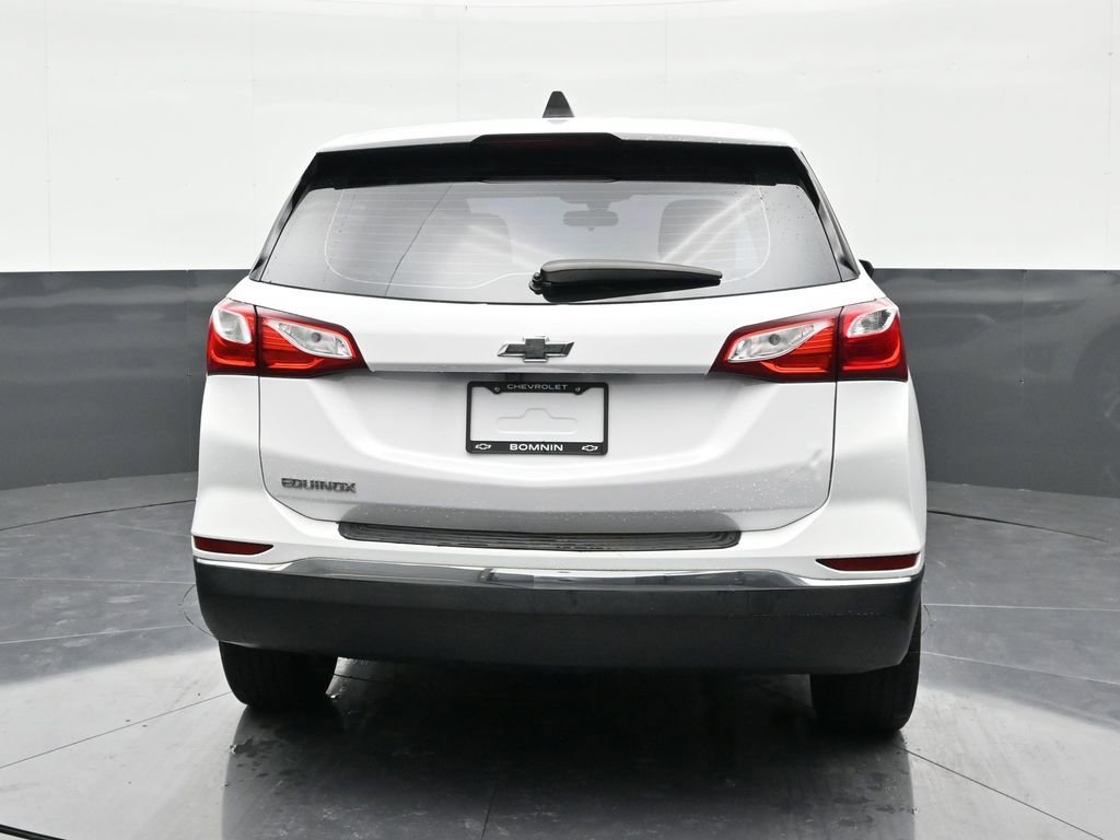 Used 2018 Chevrolet Equinox LS image 4