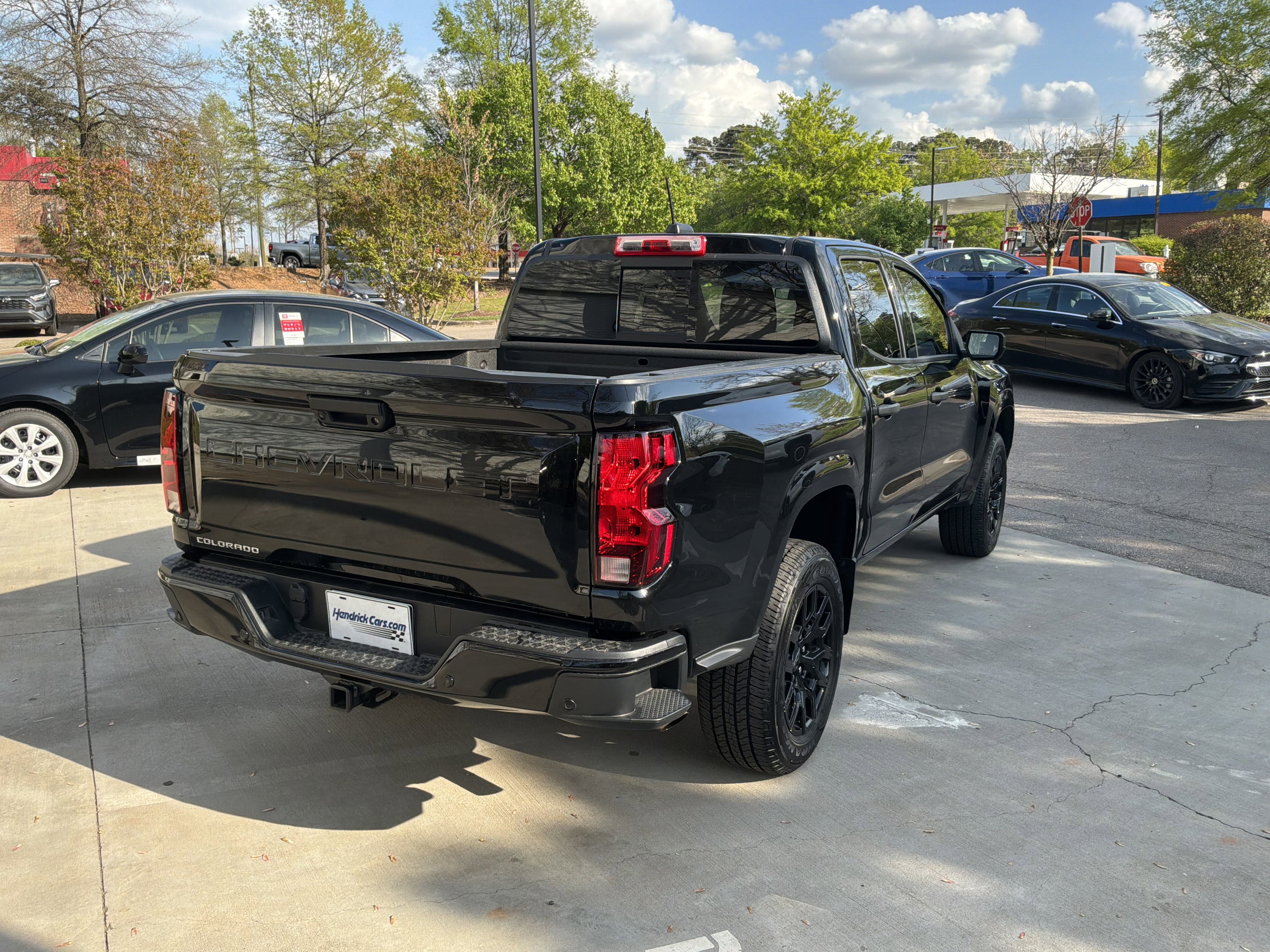 Used 2025 Chevrolet Colorado W/T w/ WT Custom Package image 9