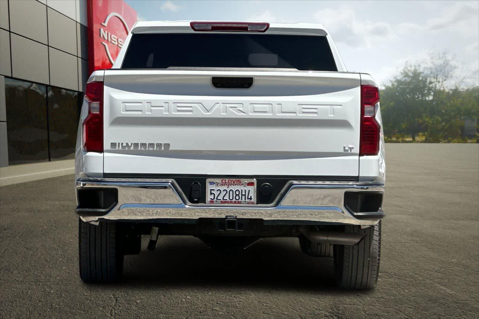 Used 2025 Chevrolet Silverado 1500 LT AWD/4WD image 8