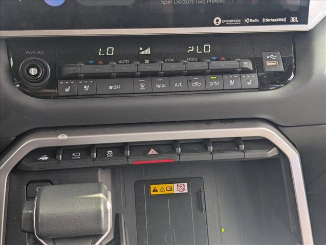 Used 2024 Toyota Tundra Platinum image 13