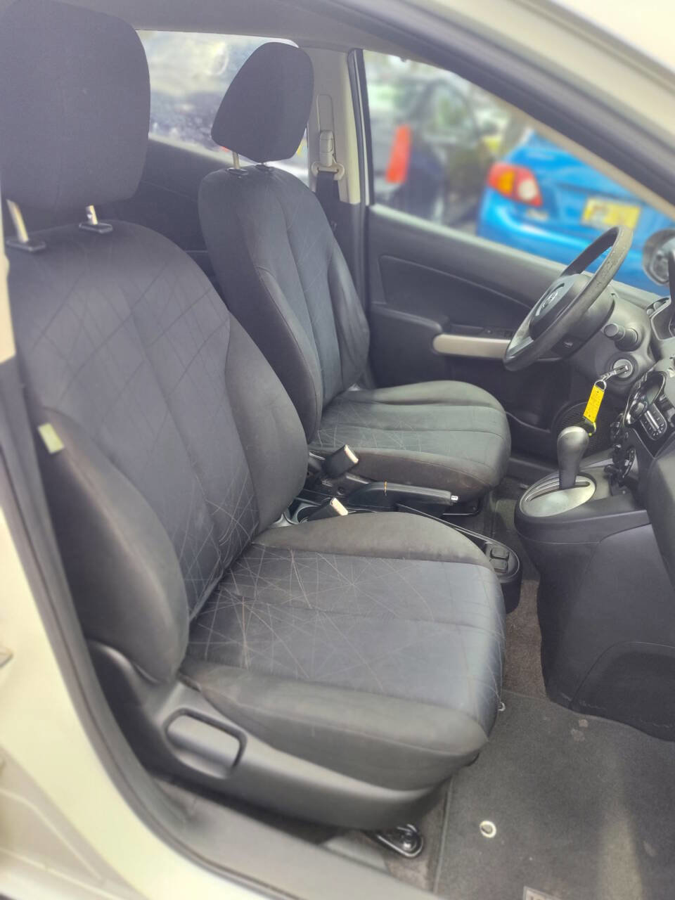 Used 2011 MAZDA MAZDA2 Sport image 14