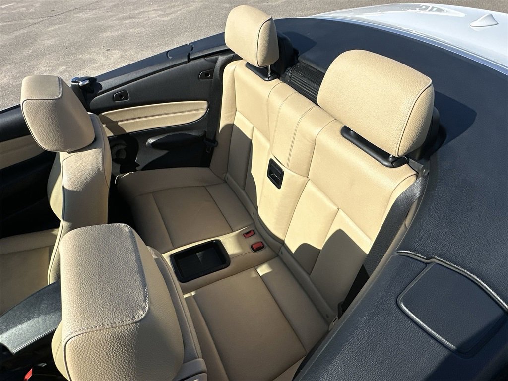 Used 2012 BMW 128i Convertible image 32