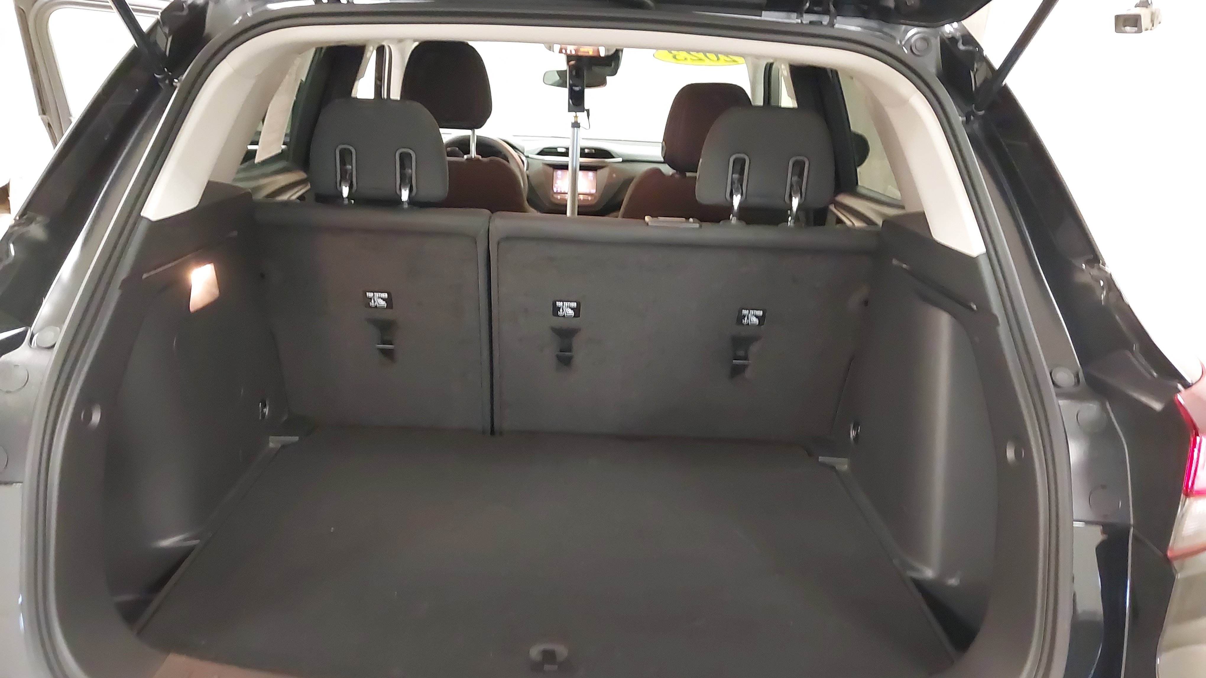 Used 2023 Chevrolet TrailBlazer LT FWD image 27