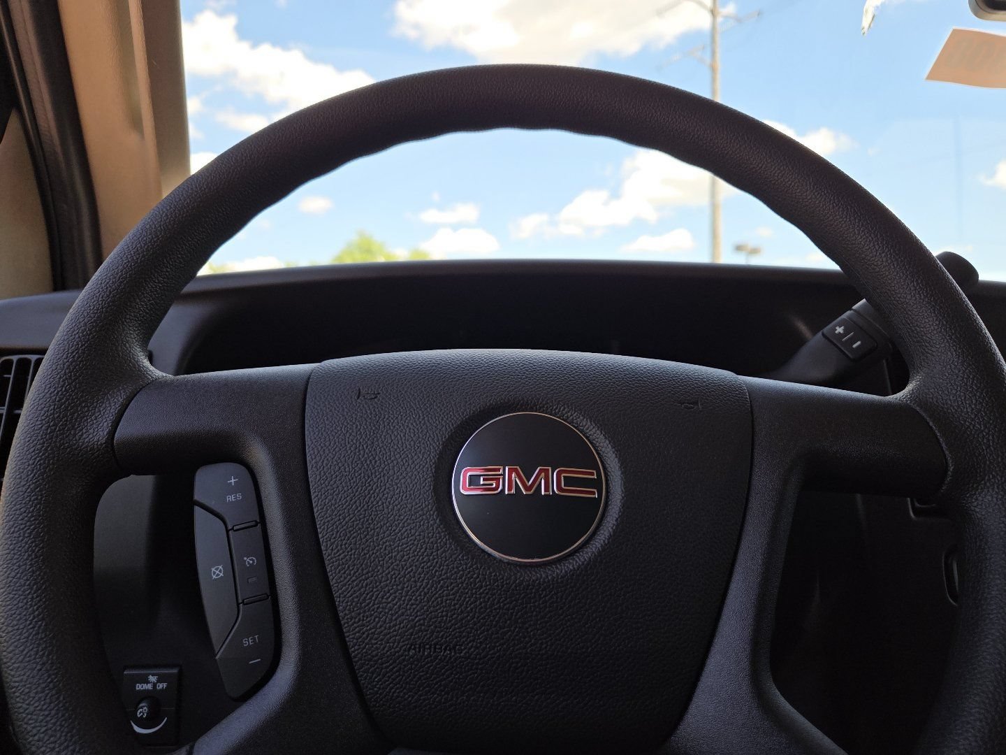 New 2026 GMC Savana 2500 w/ Driver Convenience Package RWD image 24