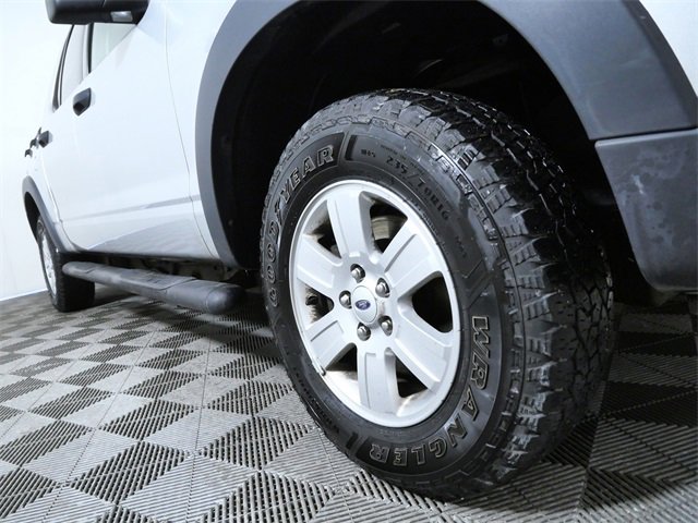 Used 2009 Ford Explorer Sport Trac XLT image 2