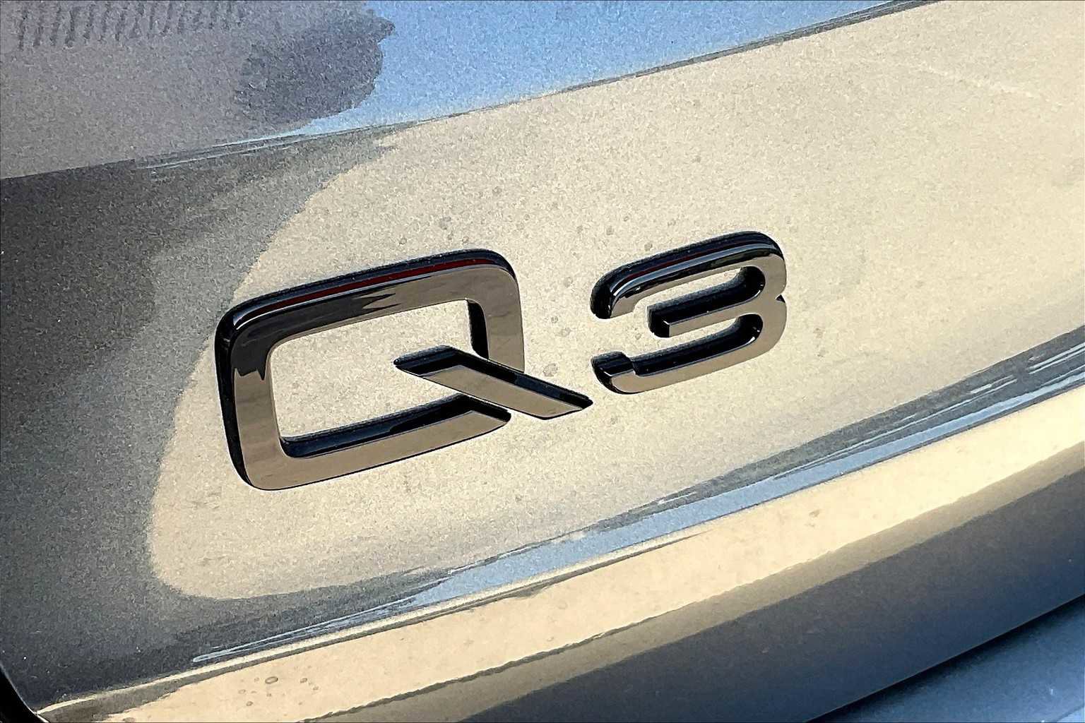 New 2025 Audi Q3 2.0T Premium Plus image 15