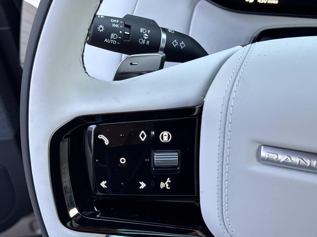 New 2026 Land Rover Range Rover Sport Dynamic SE AWD/4WD image 32