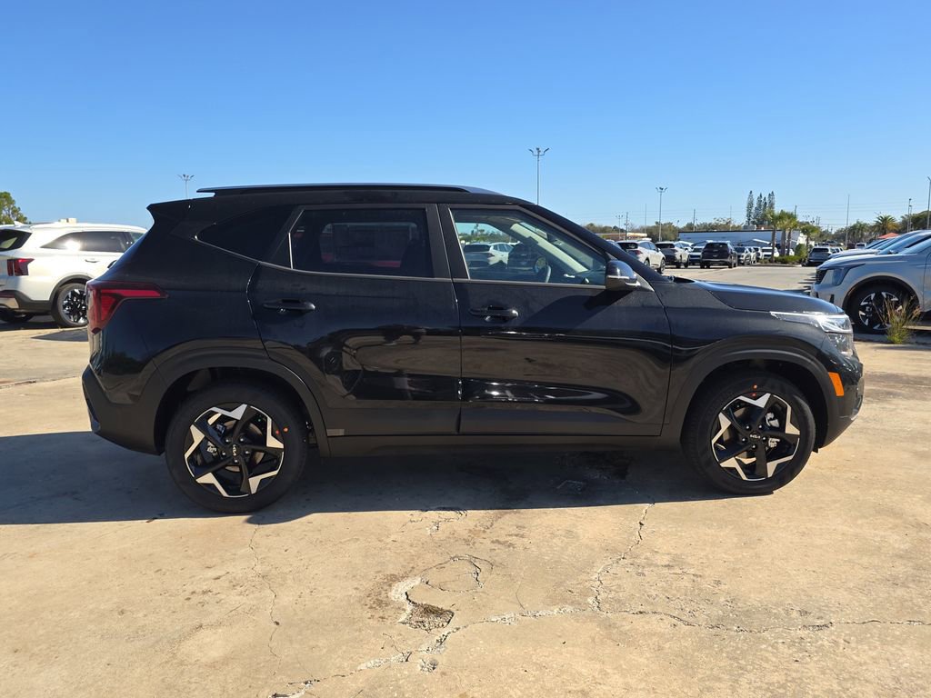 New 2026 Kia Seltos S image 9