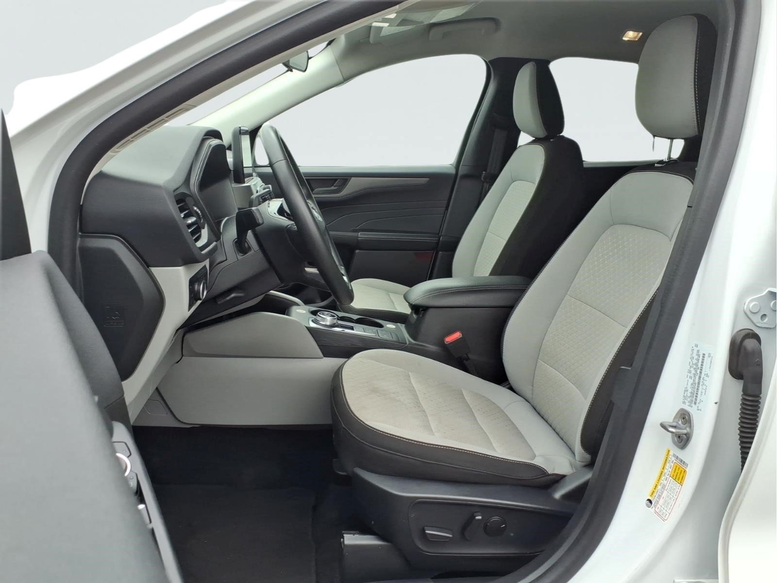 Used 2024 Ford Escape Active AWD/4WD image 23