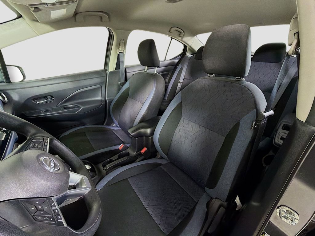 Used 2025 Nissan Versa SV FWD image 13