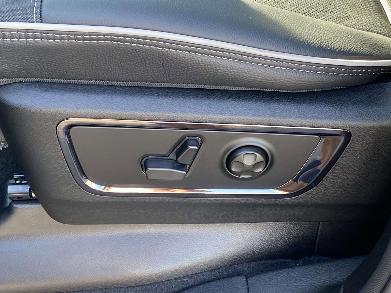 New 2026 RAM 1500 Limited w/ Body Color Bumper Group image 18