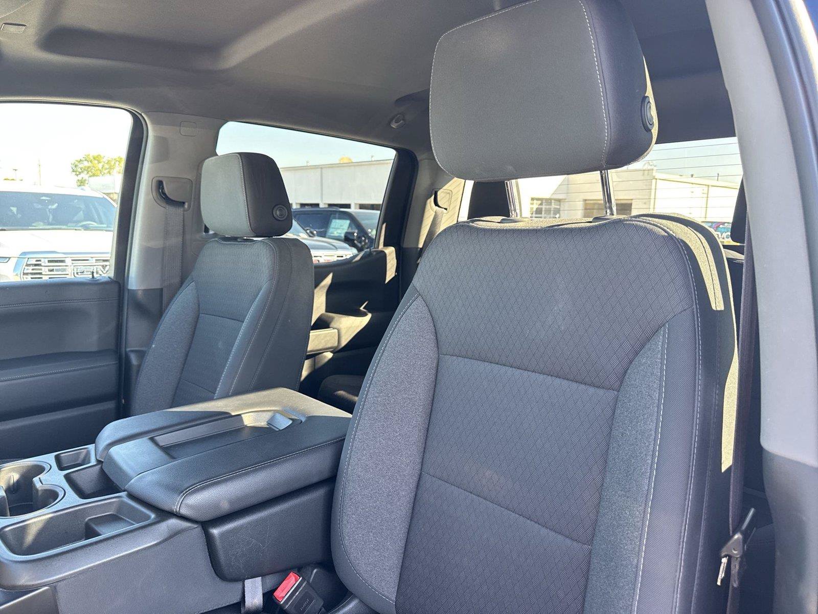 Used 2020 Chevrolet Silverado 1500 LT w/ All-Star Edition AWD/4WD image 18