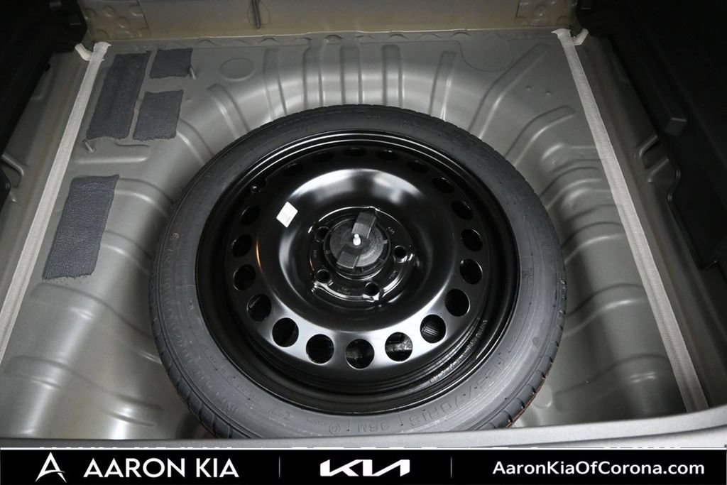 Used 2026 Chevrolet Trax LT w/ Sunroof Package FWD image 38