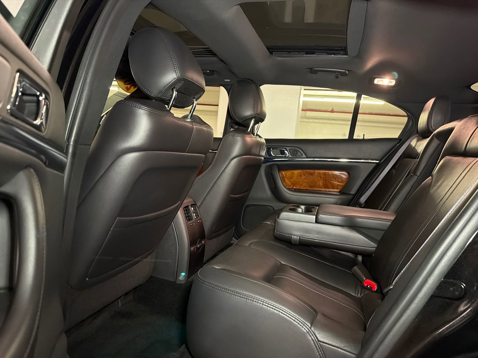 Used 2015 Lincoln MKS AWD w/ Equipment Group 101A image 14