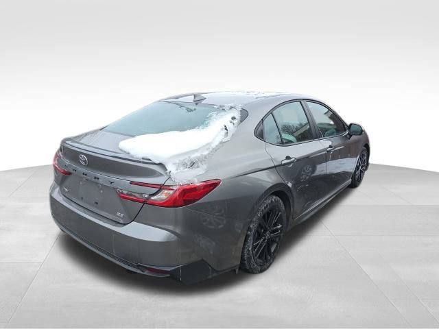 Used 2025 Toyota Camry SE image 5