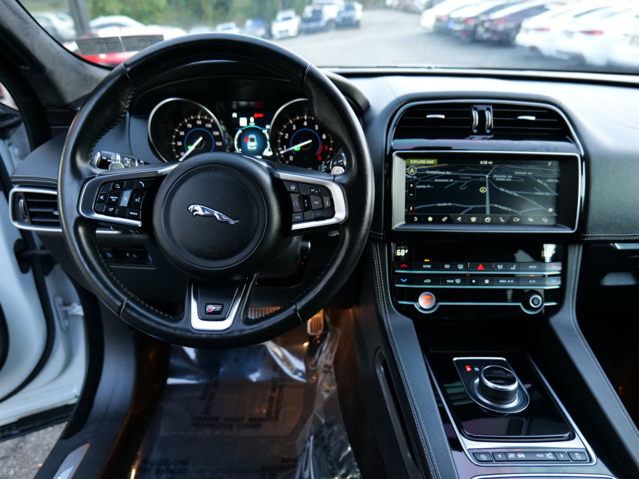 Used 2019 Jaguar F-PACE S image 17