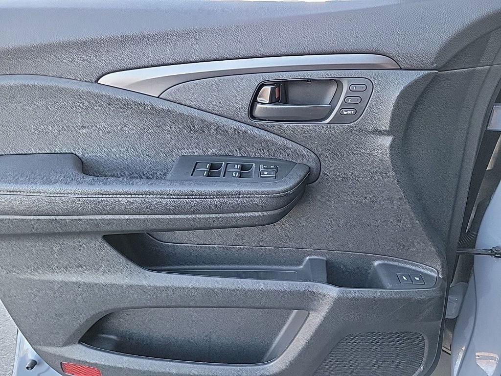 Used 2023 Honda Passport EX-L image 35