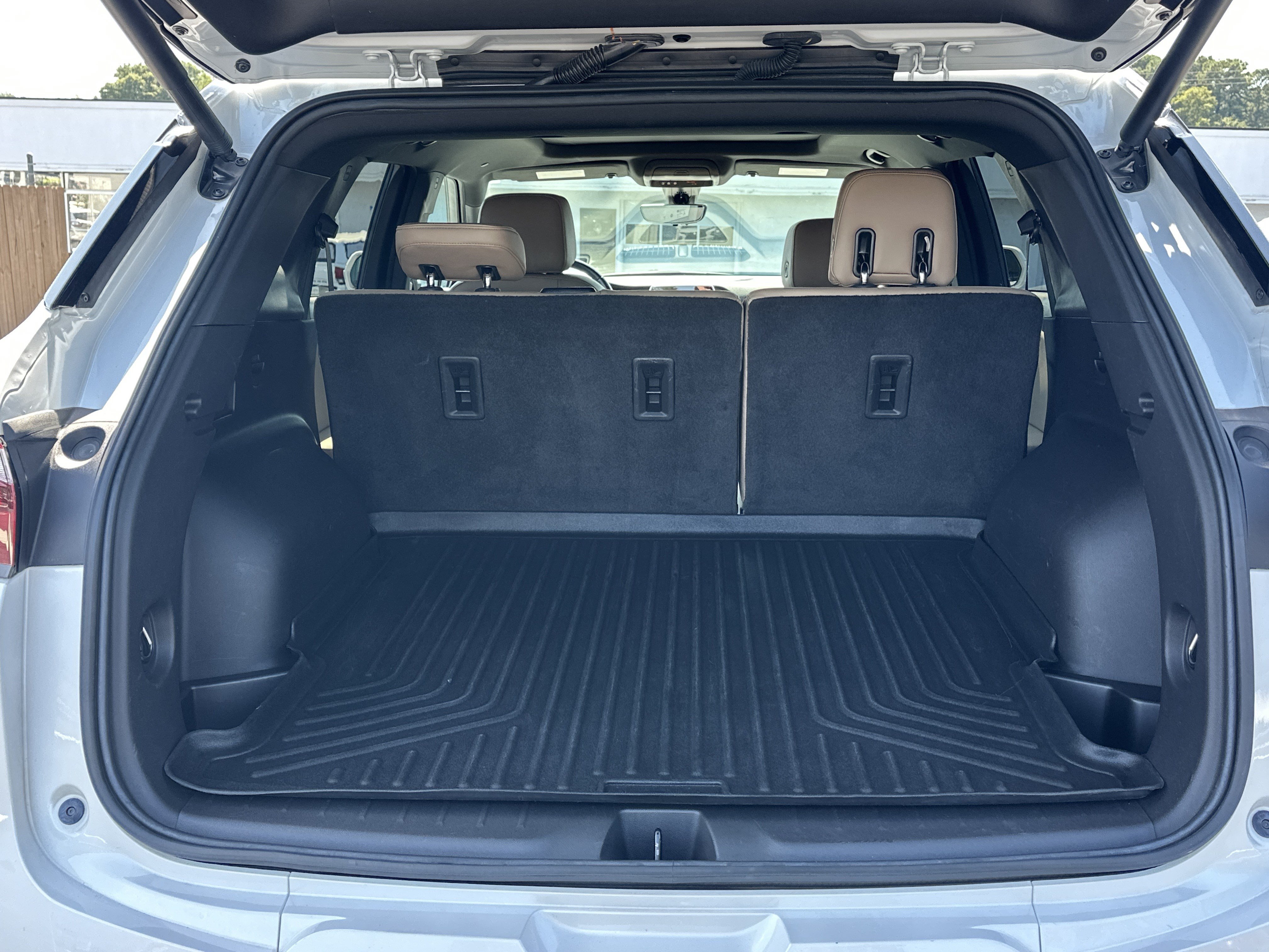 Used 2020 Chevrolet Blazer Premier w/ Driver Confidence II Package FWD image 14