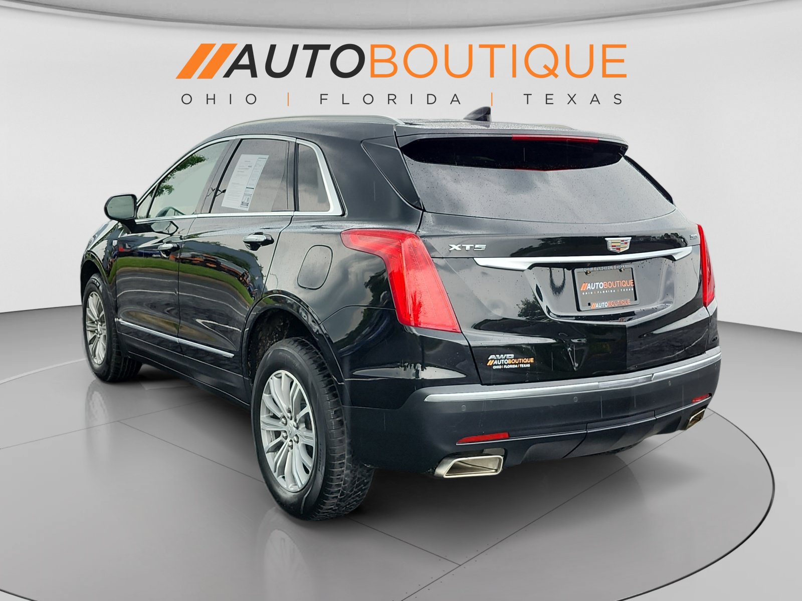 Used 2019 Cadillac XT5 Luxury AWD/4WD image 3