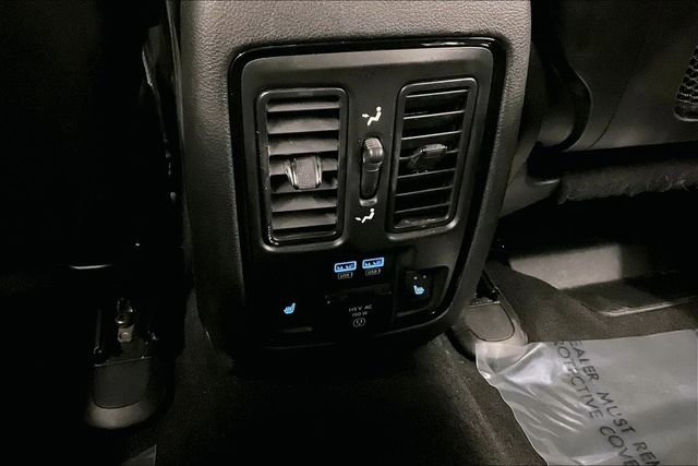 Used 2024 Dodge Durango GT image 34