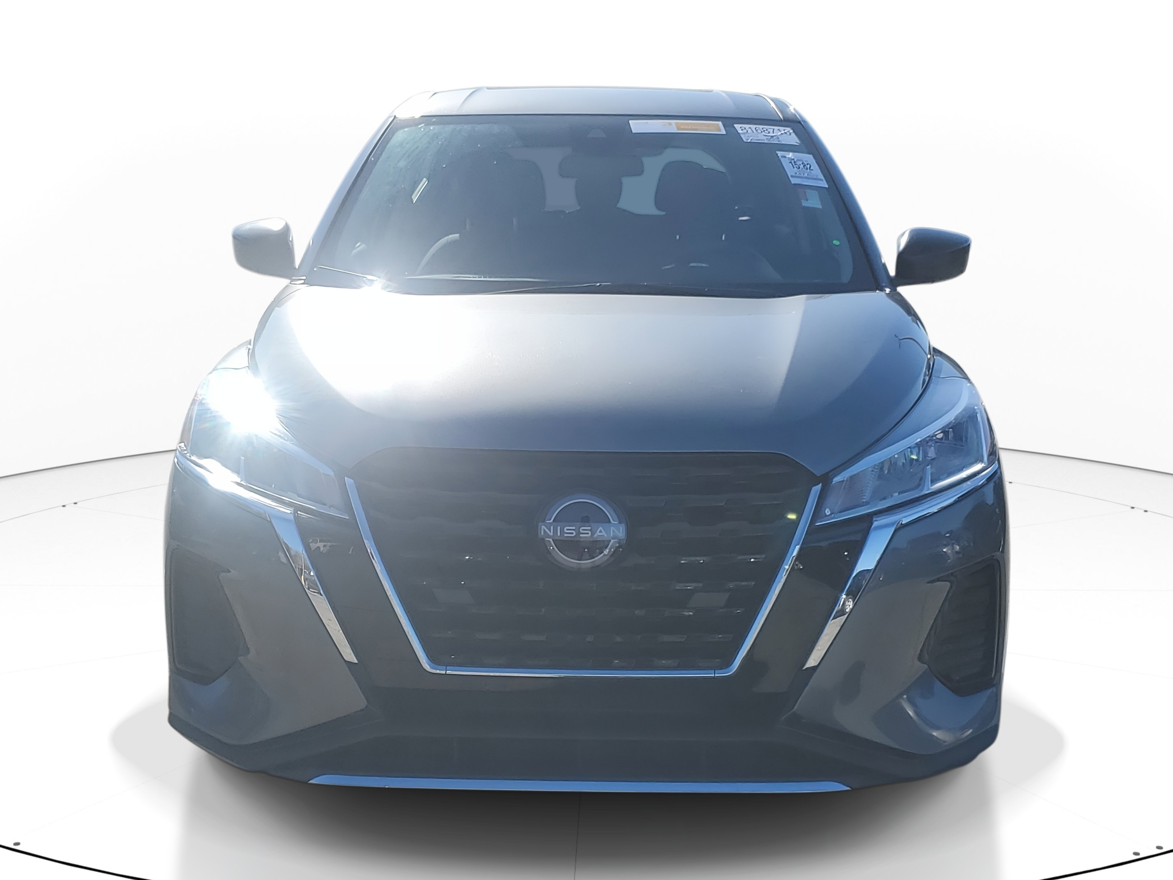 Used 2024 Nissan Kicks S image 2