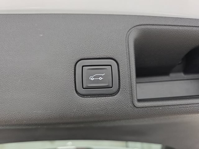 Used 2020 GMC Terrain SLE w/ Driver Convenience Package AWD/4WD image 36