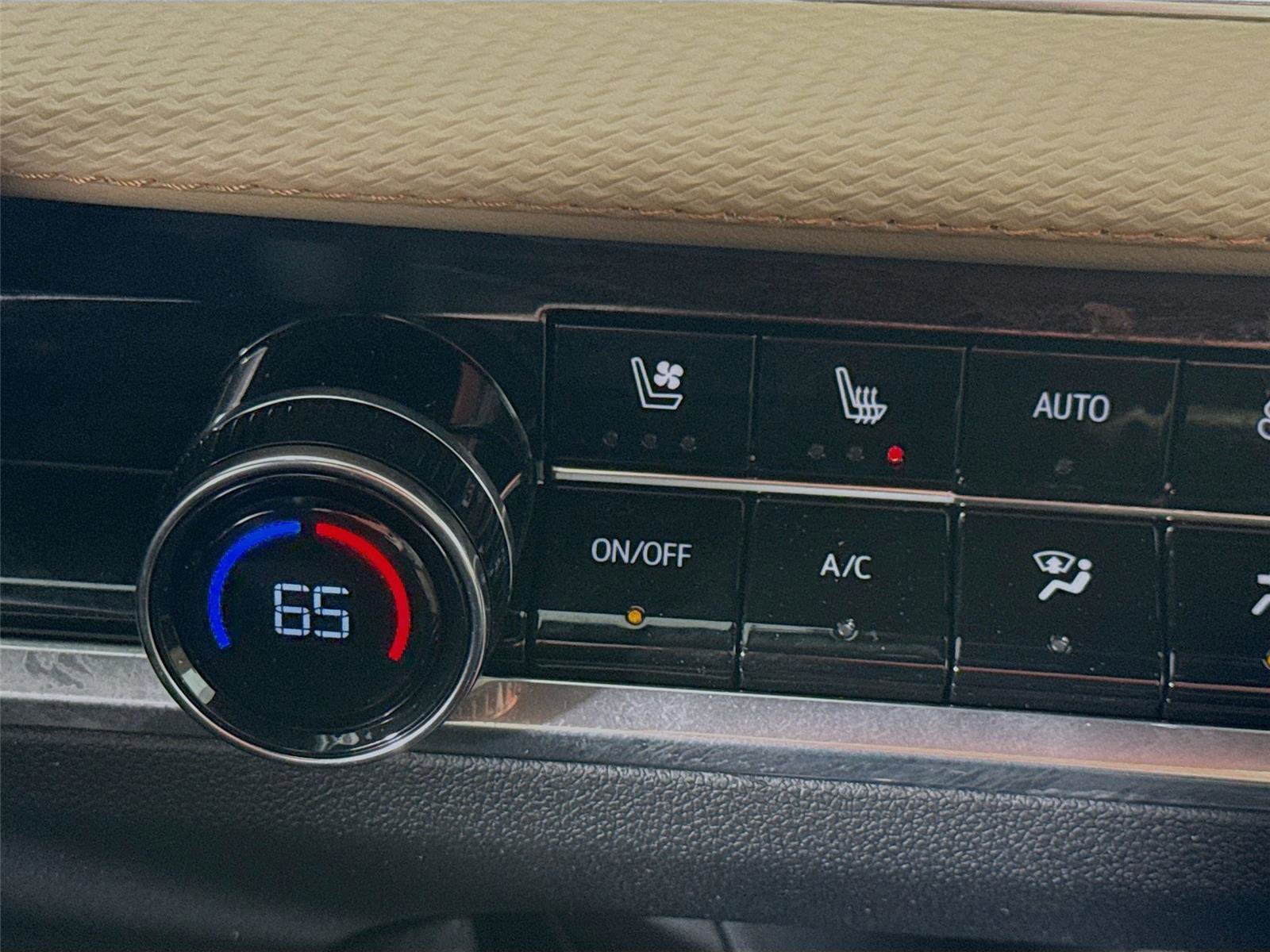 New 2026 Chevrolet Equinox ACTIV w/ Convenience Package III image 15