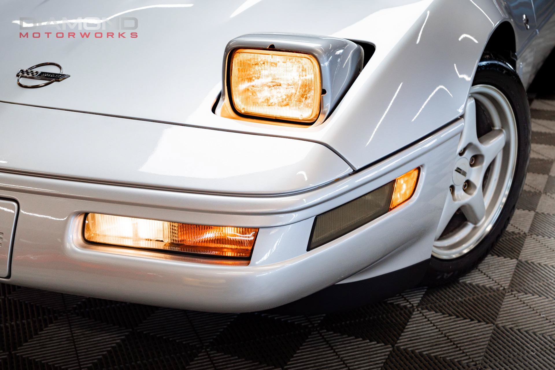 Used 1996 Chevrolet Corvette Convertible RWD image 3