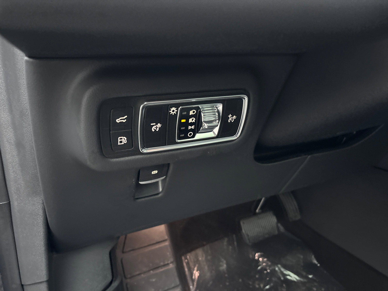 New 2026 Lincoln Nautilus Reserve w/ Jet Appearance Package image 14