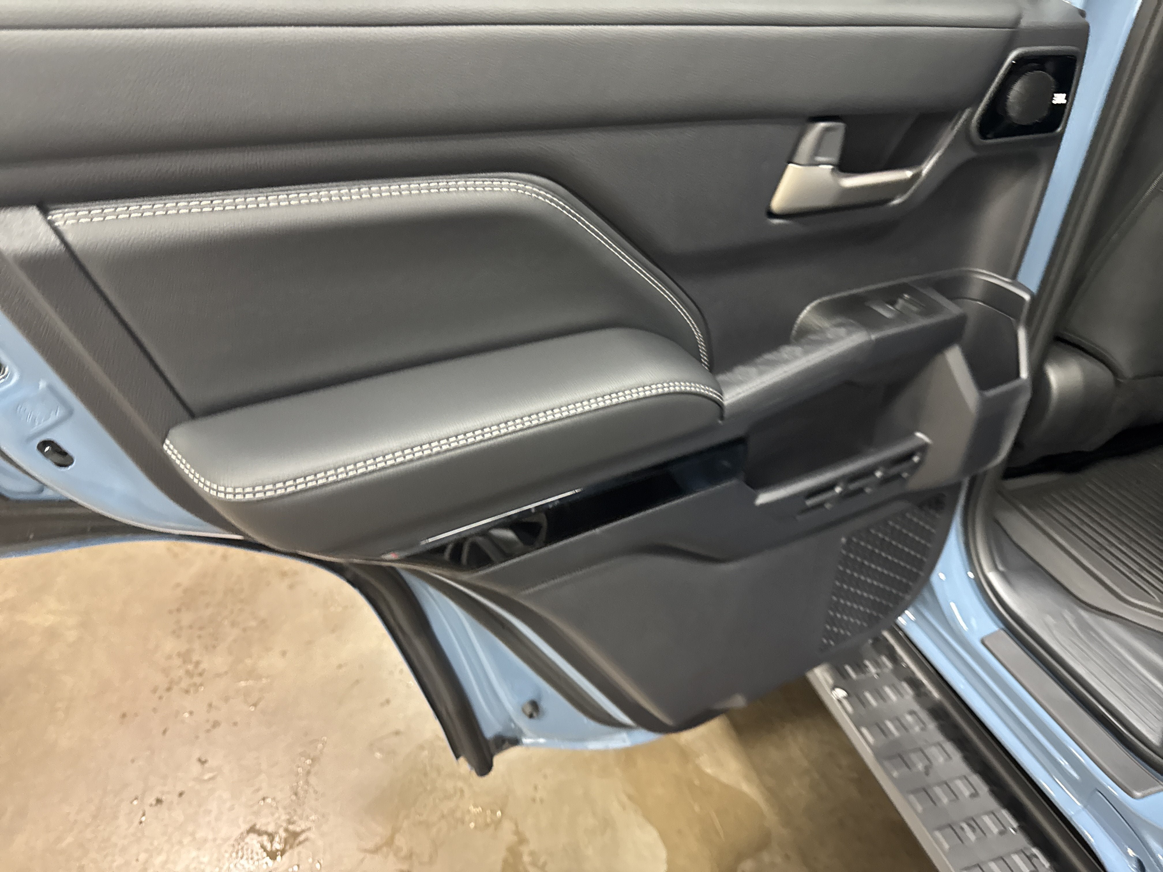 New 2026 Toyota 4Runner Limited AWD/4WD image 34