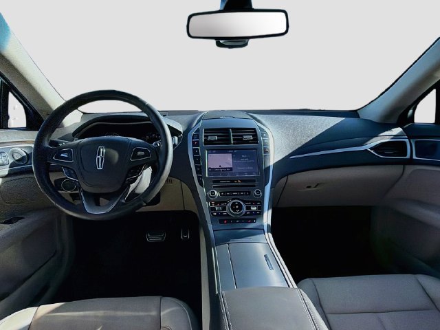Used 2019 Lincoln MKZ Reserve w/ Reserve Plus Package FWD image 17
