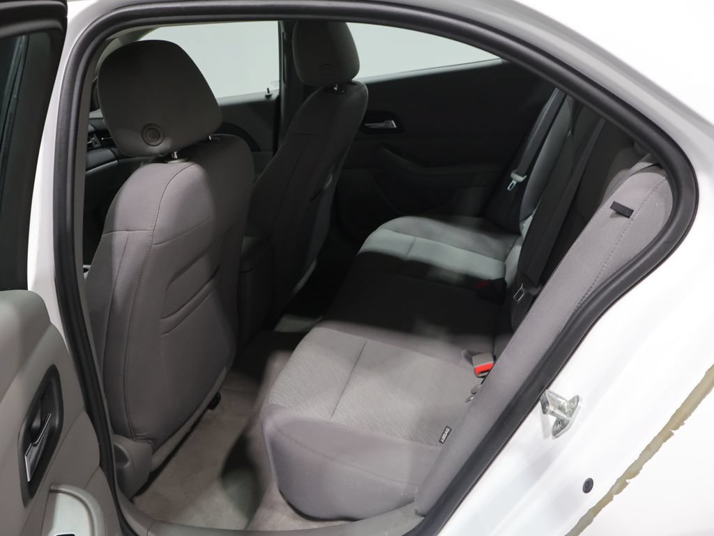 Used 2015 Chevrolet Malibu LS FWD image 17