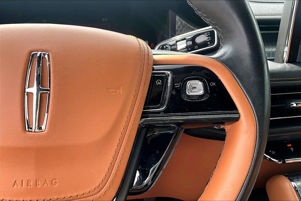 Used 2023 Lincoln Aviator Black Label w/ Dynamic Handling Package image 27