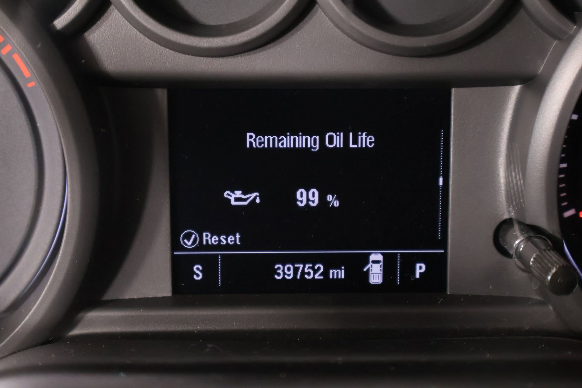 Used 2022 Chevrolet Silverado 1500 Custom RWD image 4
