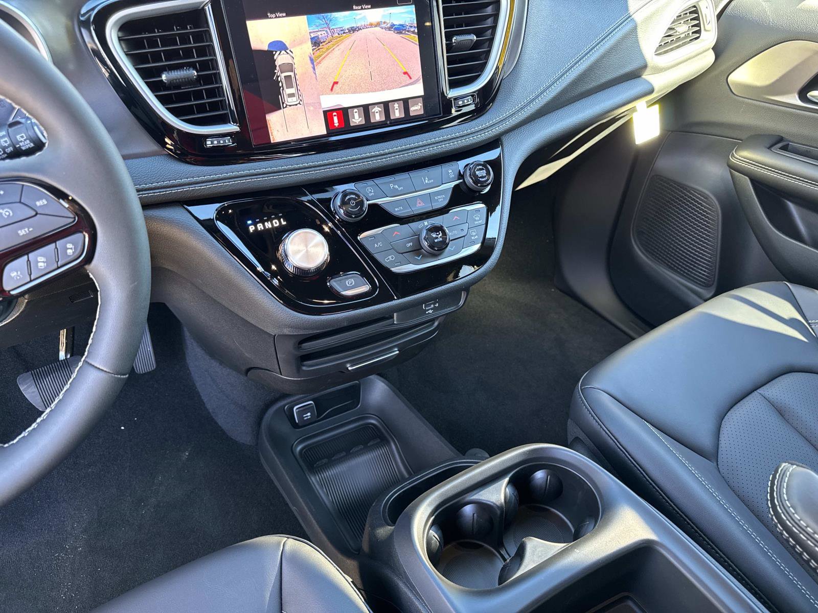 New 2026 Chrysler Pacifica Select image 27