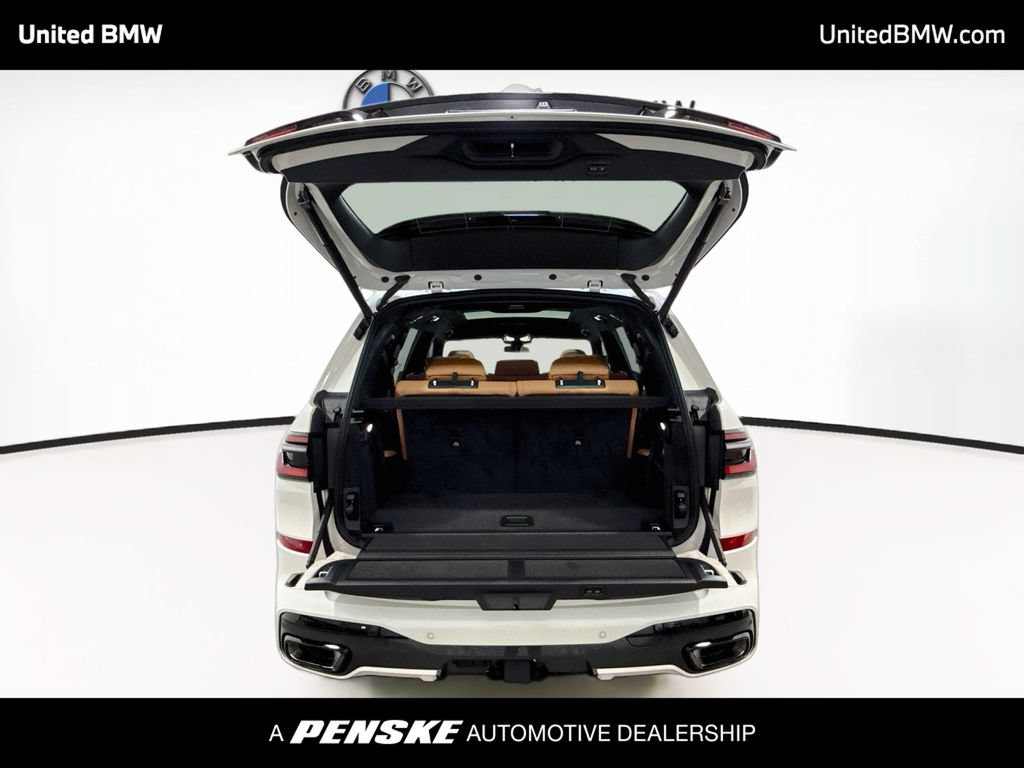 New 2027 BMW X7 xDrive40i w/ M Sport Package AWD/4WD image 15