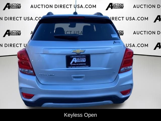 Used 2020 Chevrolet Trax LT w/ LT Convenience Package AWD/4WD image 5