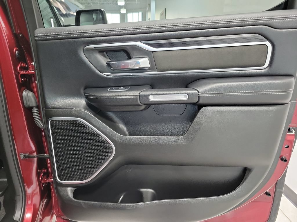 Used 2023 RAM 1500 Laramie AWD/4WD image 20
